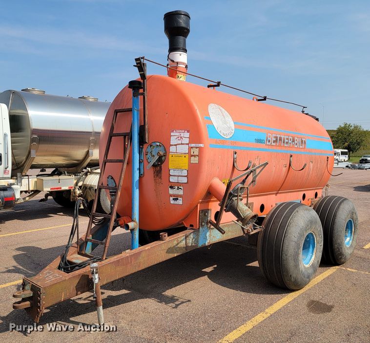 Better Bilt 2600  tank trailer - MH9199