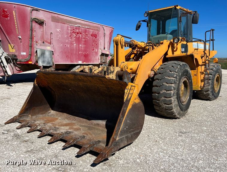 1997 Hyundai HL-760  wheel loader - DO8715