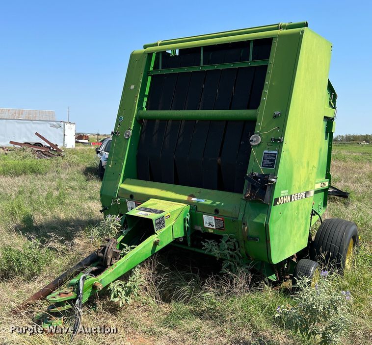 John Deere 535  round baler - MQ9800