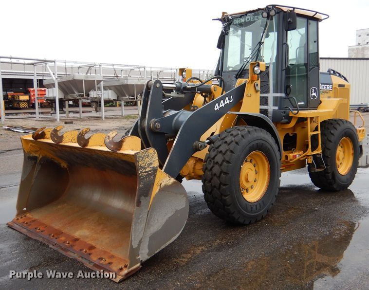 2006 John Deere 444J  wheel loader - LU9561