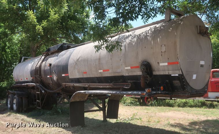 1966 Butler  tank trailer - JR9446