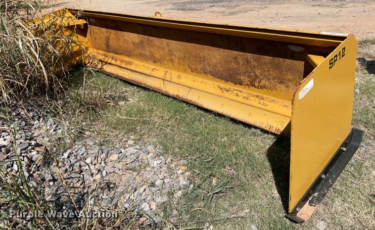 Industrias America SP12  skid steer snow pusher - MR9422