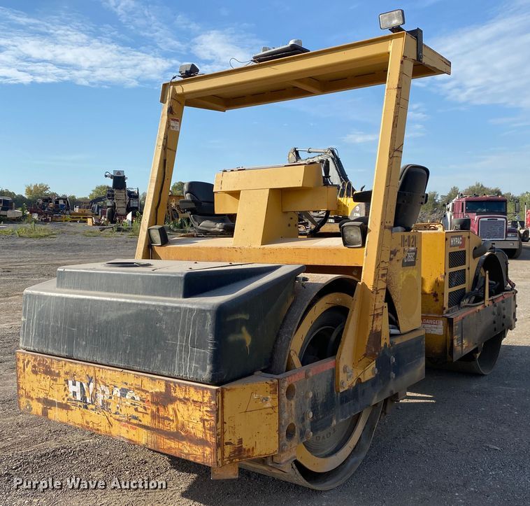 Hypac C766C  double drum vibratory roller - DN8000