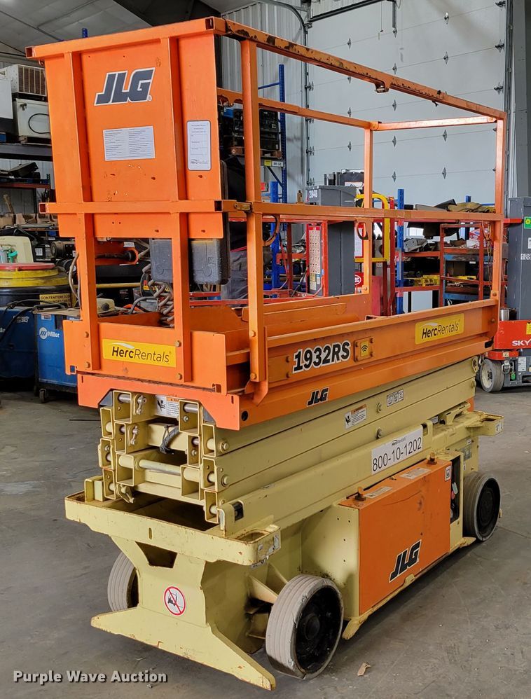 2016 JLG 1932RS  scissor lift - JZ9051