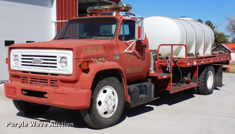 1975 Chevrolet C60  fire truck - DF8139