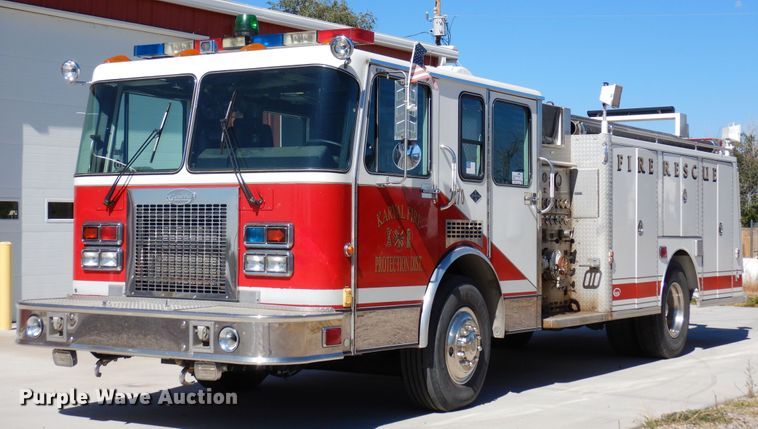 1992 Spartan  pumper fire truck - DF8140