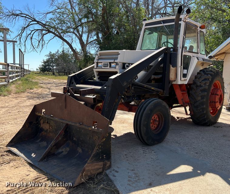 1981 Case 2290  tractor - DO8810