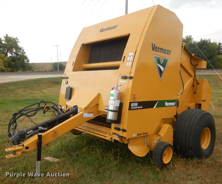 2021 Vermeer 605N Cornstalk Special  round baler - HU9452