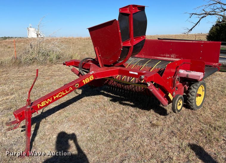 New Holland 166  windrow turner - JD9265