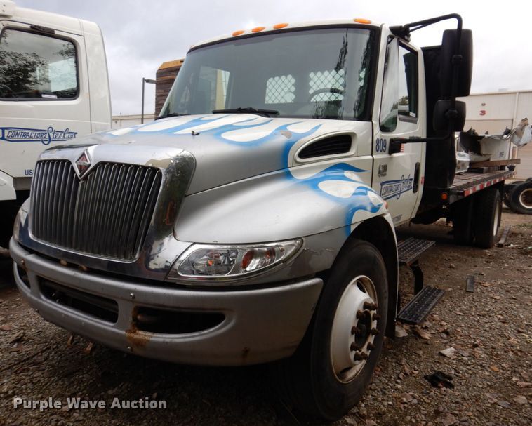 2008 International 4300  flatbed truck - JL9896