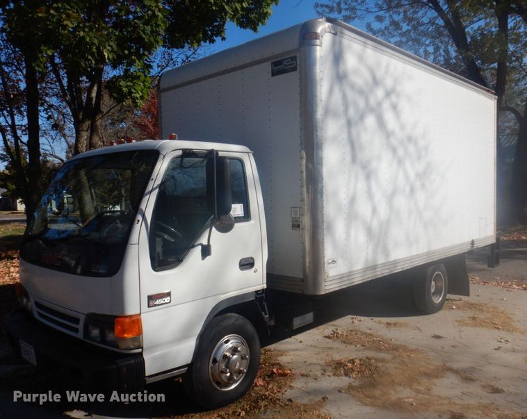 2001 GMC W4500  box truck - DP0398