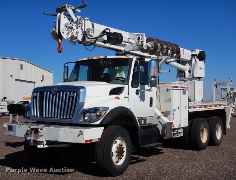 2009 International WorkStar 7500  digger derrick truck - DF8119