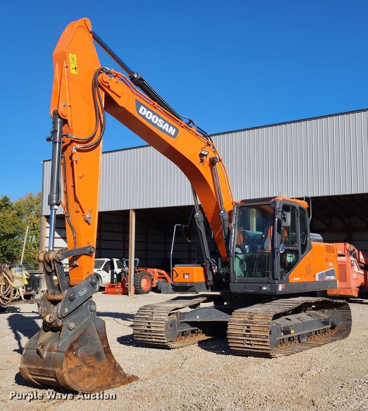 2018 Doosan DX180LC-5  excavator - KH9183