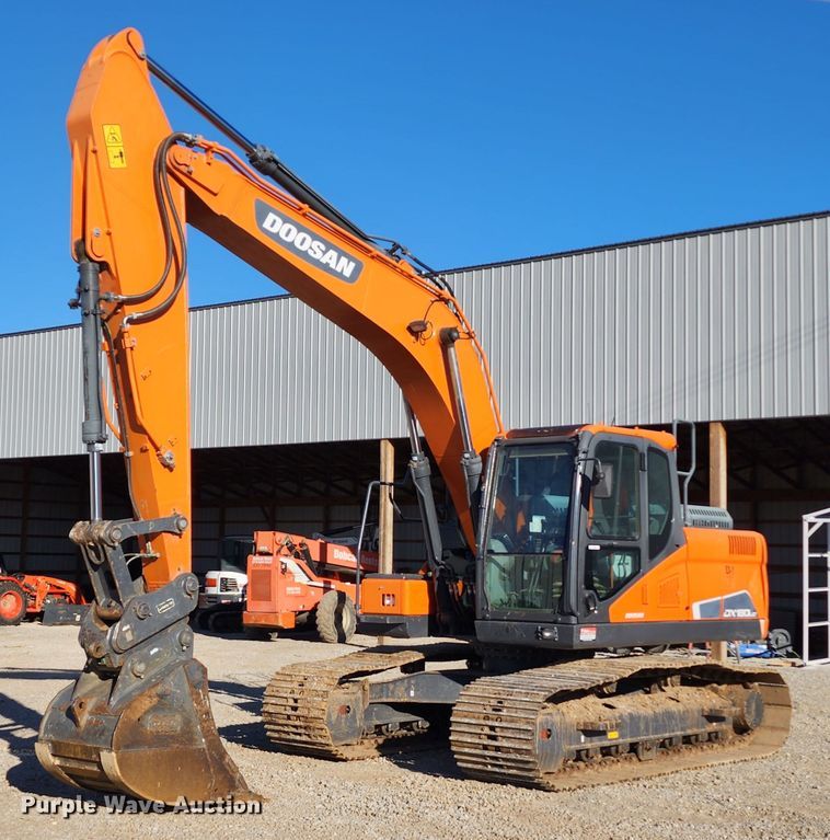2018 Doosan DX180LC-5  excavator - KH9185
