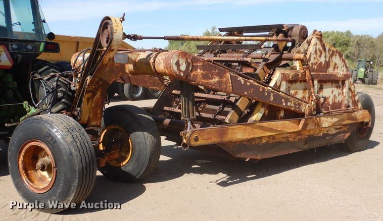 Soil Mover 90E  elevating scraper - LU9695