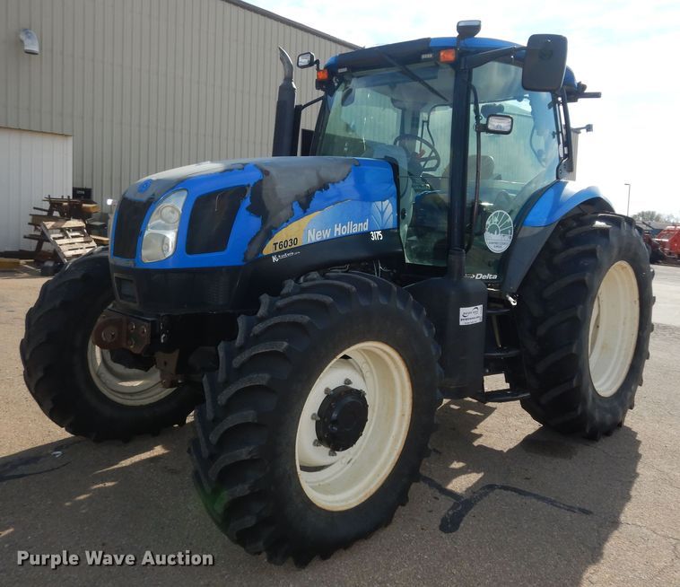 2008 New Holland T6030  MFWD tractor - DI6800