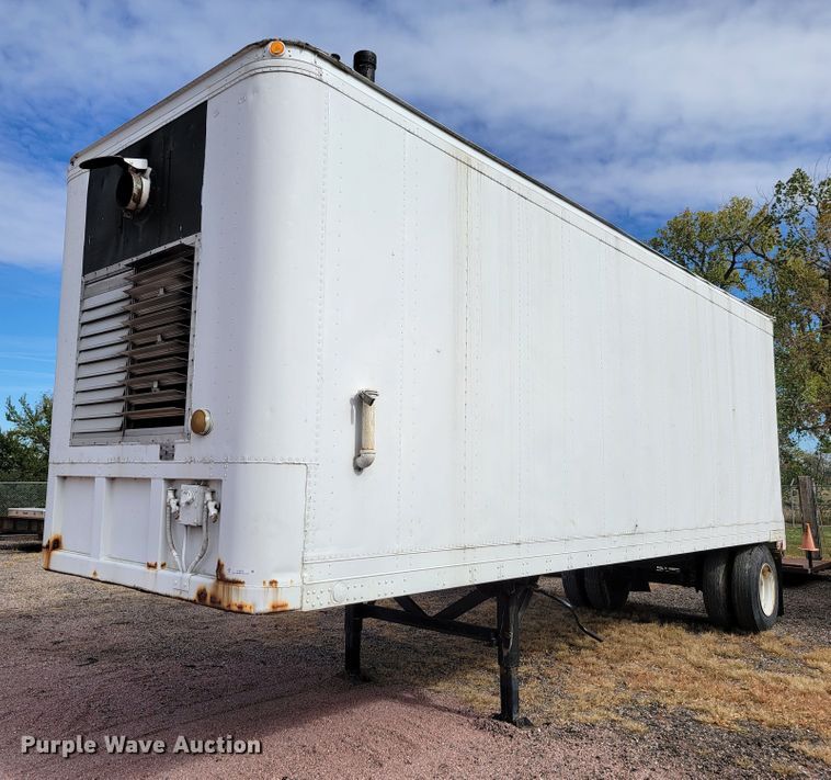1984 Fruehauf FBB8-FL1-28-W4-06  dry van trailer - LL9613