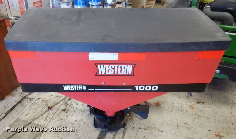 Western 1000  spreader - MW9344
