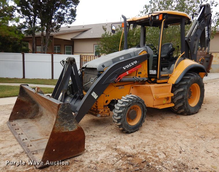 2013 Volvo BL60B  backhoe - DJ0825