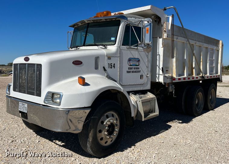2001 Peterbilt 330  dump truck - DO8861