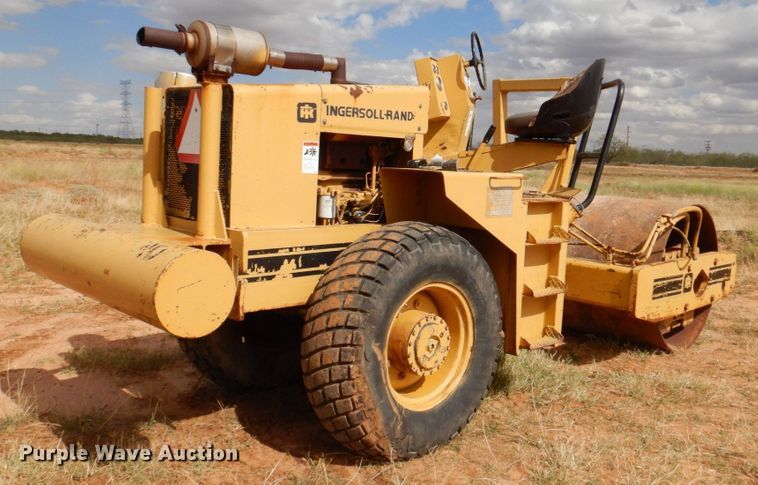 1980 Ingersoll Rand SP-48  single drum roller - DQ1867