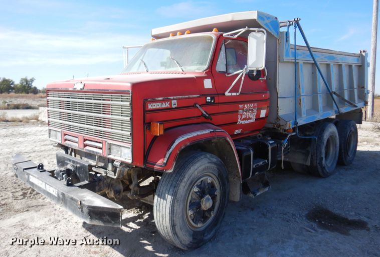 1989 Chevrolet C70 dump truck - KJ9148
