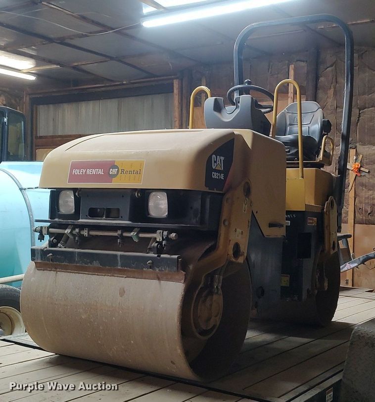2007 Caterpillar CB-214E  double drum vibratory roller - KI9968
