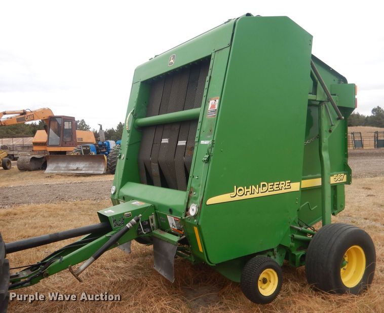 2002 John Deere 567  round baler - HQ9521