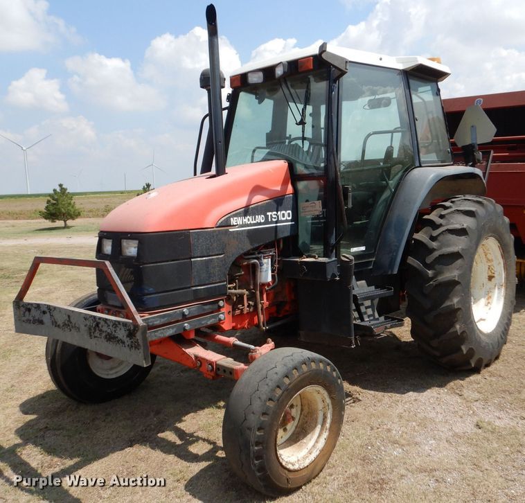 2000 New Holland TS100  tractor - LB9910
