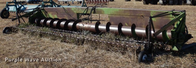 John Deere  pickup head - MR9577