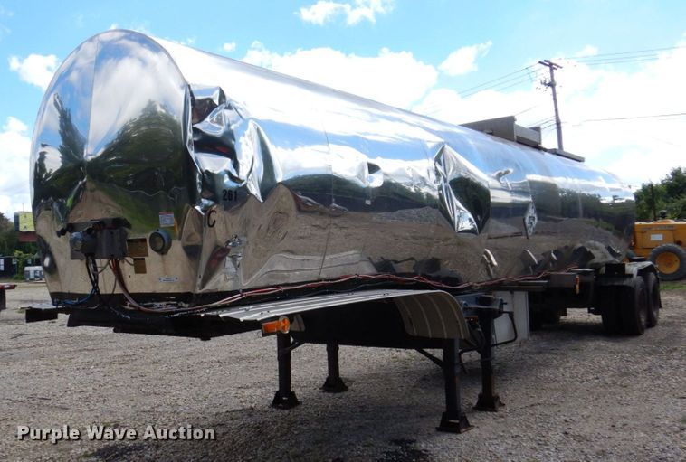 1978 Fruehauf  tank trailer - KF9518