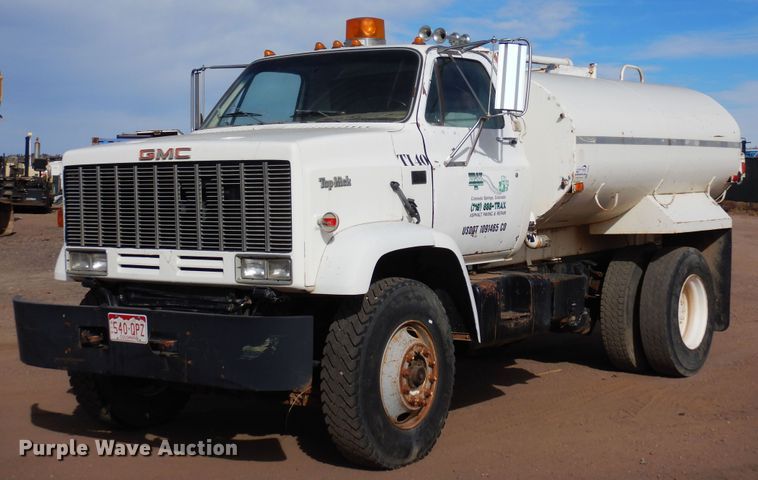 1988 GMC C6000  tank truck - DF8233