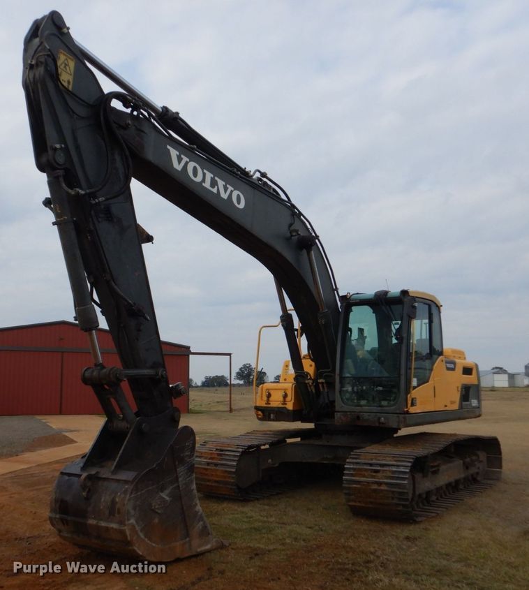 2012 Volvo EC220DL  excavator - DP8588