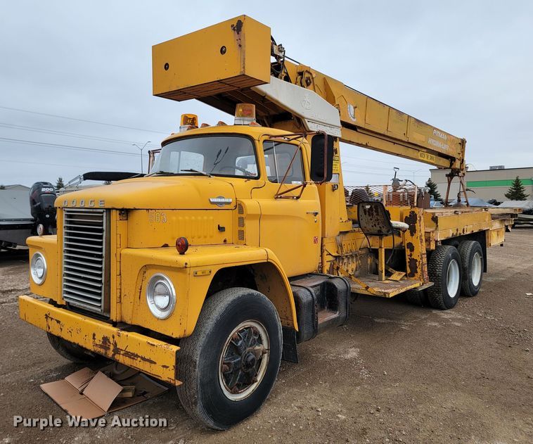 1974 Dodge T80  crane truck - LL9730