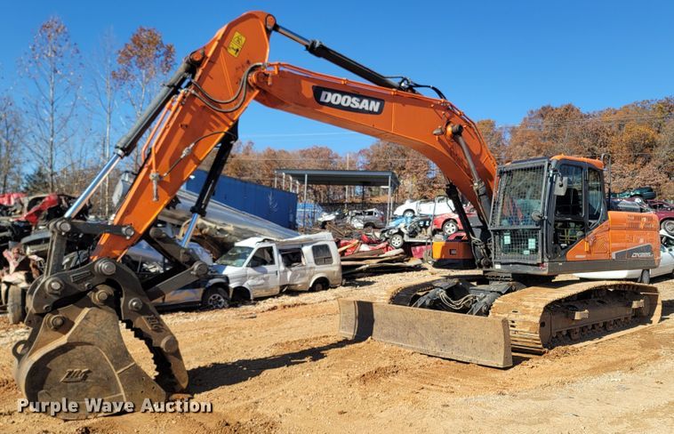 2019 Doosan DX225LC-5  excavator - LN9725
