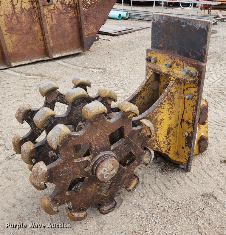 22"W compaction wheel - DK1052