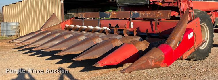 Case 1083  corn head - DL0722