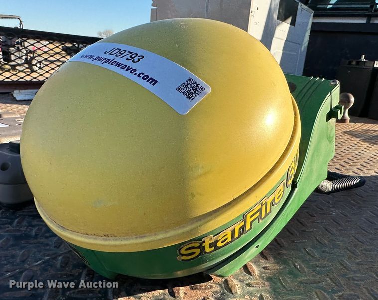John Deere StarFire 3000  GPS receiver - JD9793