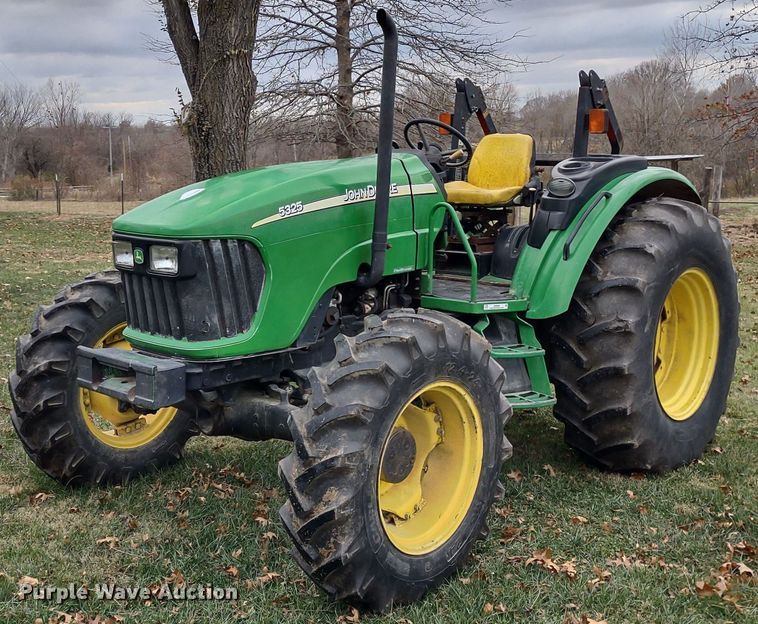 2006 John Deere 5325  MFWD tractor - JK9060