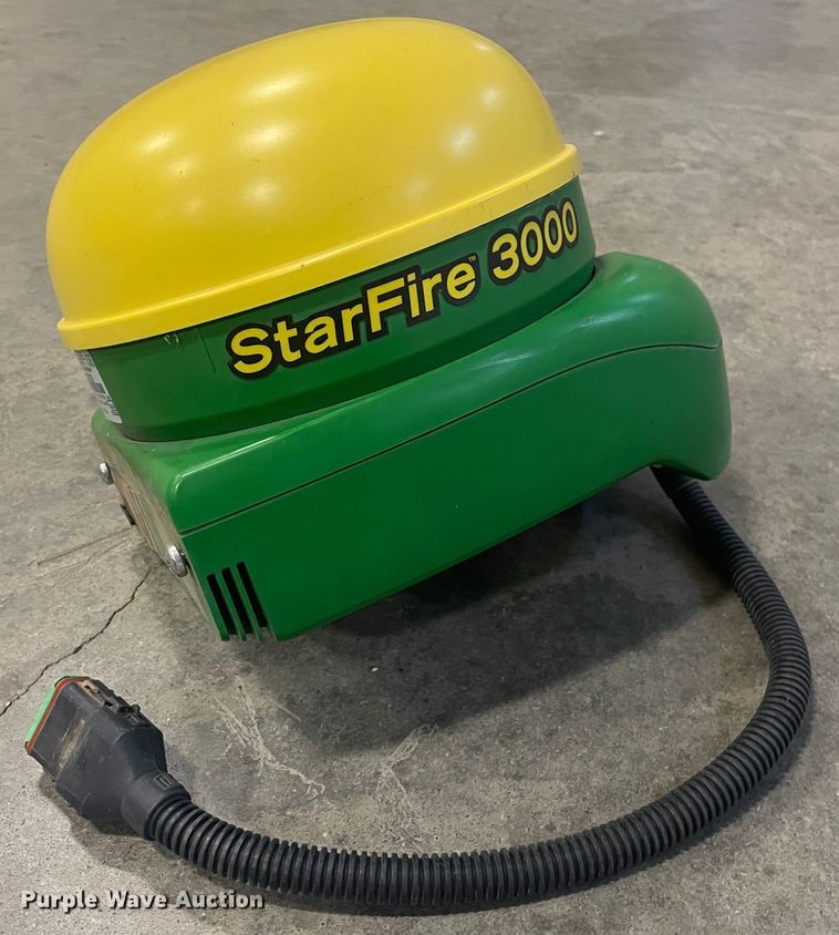 John Deere StarFire 3000  GPS receiver - MT9826
