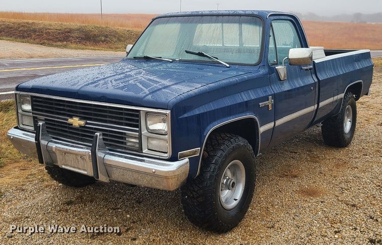1983 Chevrolet K10  pickup truck - JW9861