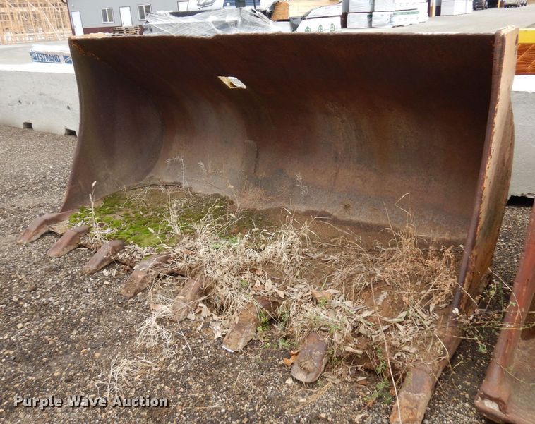 102" W wheel loader bucket - AF9452