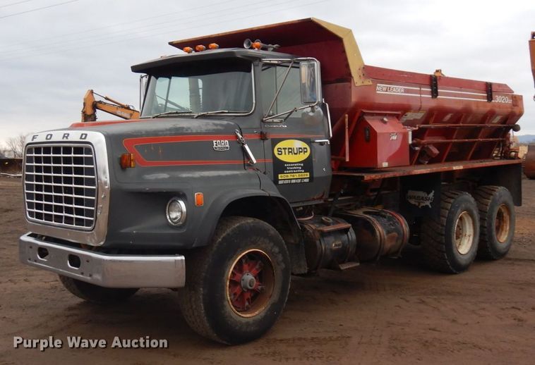 1979 Ford 9000  dump truck - AF9465