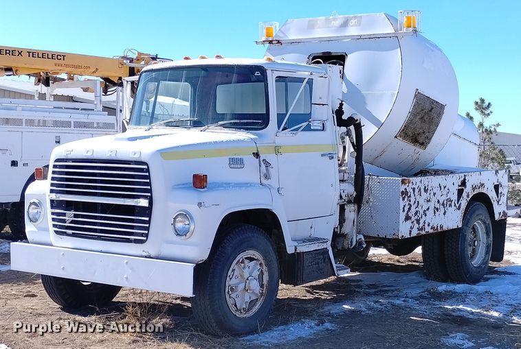 1976 Ford 8000  sewer rodder truck - DF8226