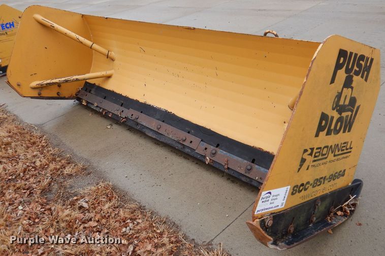 Bonnell Push-N-Plow  snow pusher - DK2081