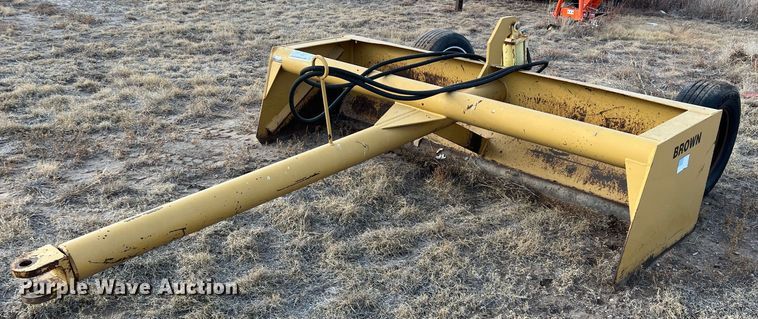 Brown DSU8  8'W box blade - DK7157