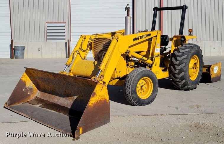 1979 Ford 545  industrial tractor - DM8145