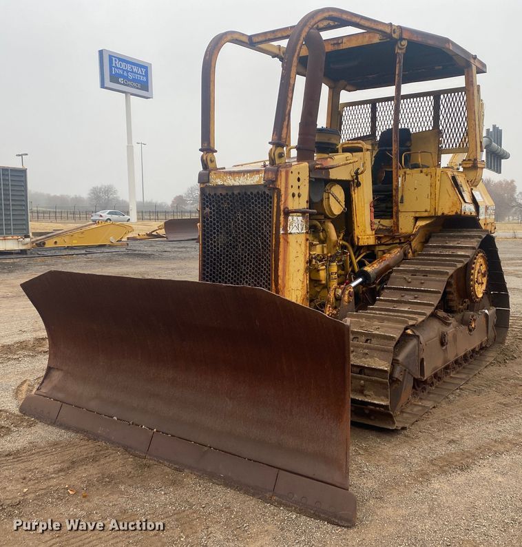 1994 Caterpillar D4H  dozer - DN8078