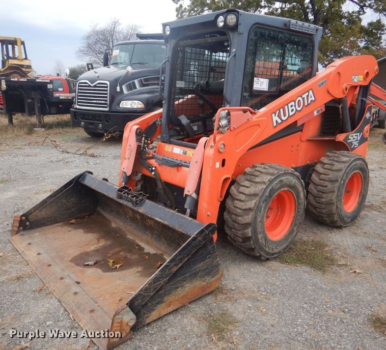 2016 Kubota SSV75 skid steer loader - DO1665