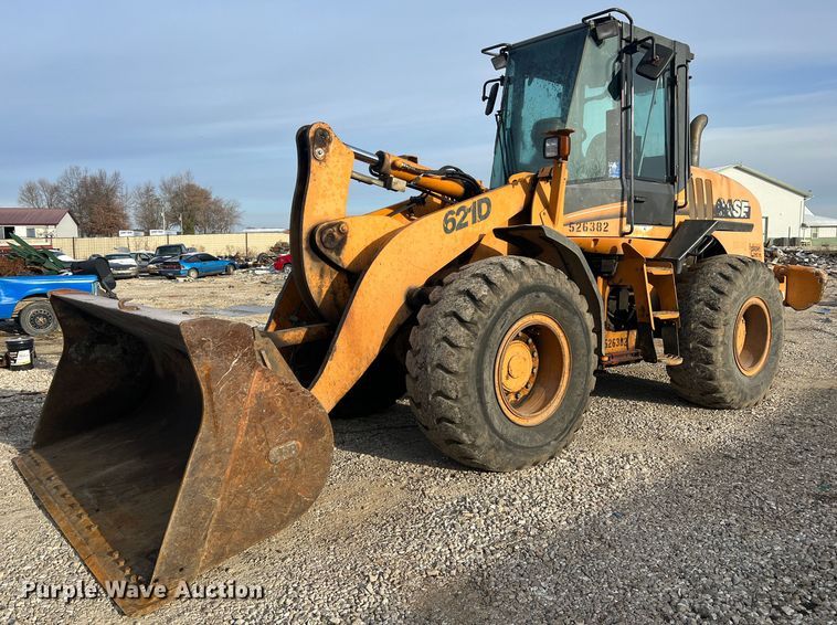 2004 Case 621D  wheel loader - DO2168